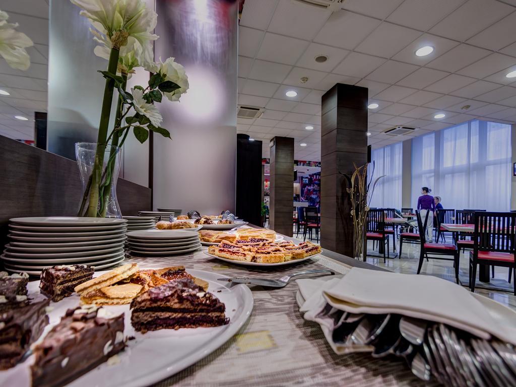 Hotel Capital Rovigo Kültér fotó