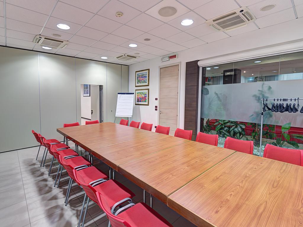 Hotel Capital Rovigo Kültér fotó