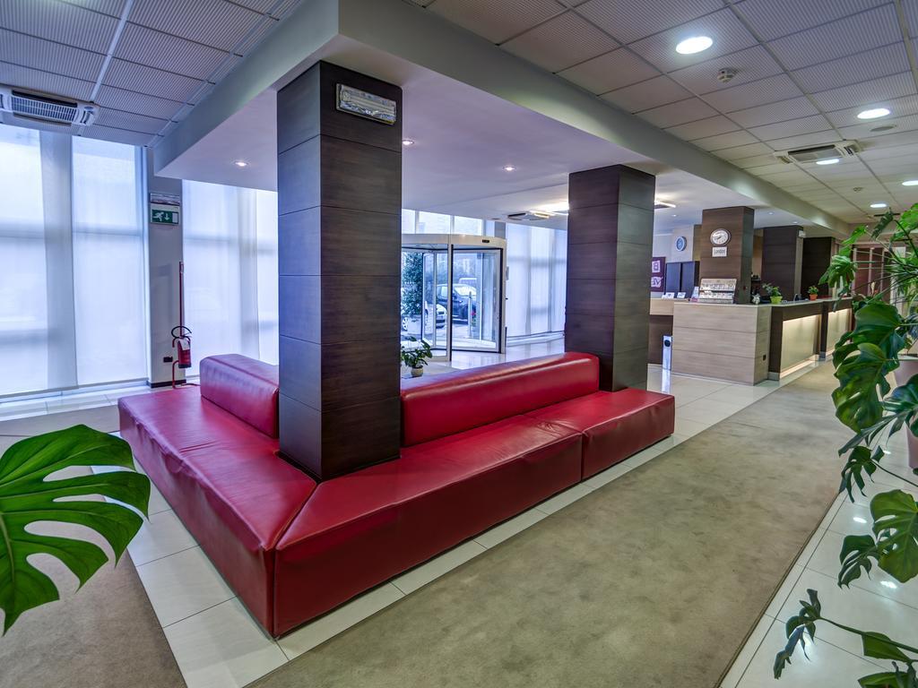 Hotel Capital Rovigo Kültér fotó
