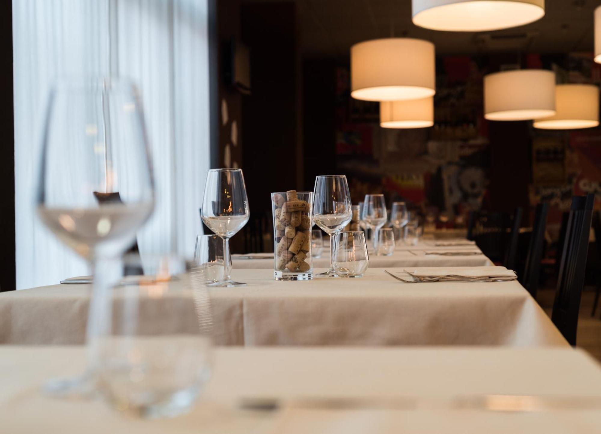 Hotel Capital Rovigo Kültér fotó