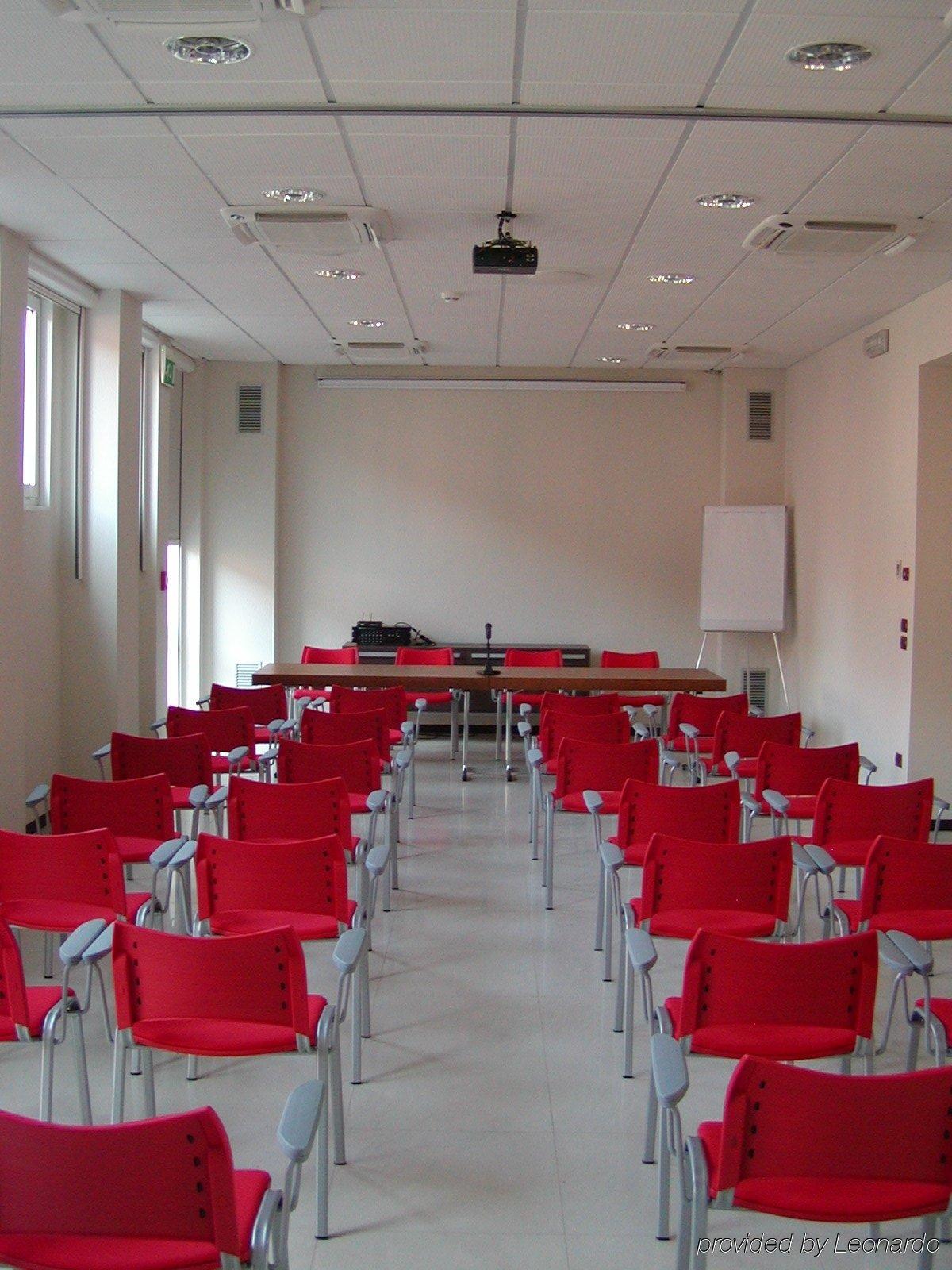 Hotel Capital Rovigo Kültér fotó
