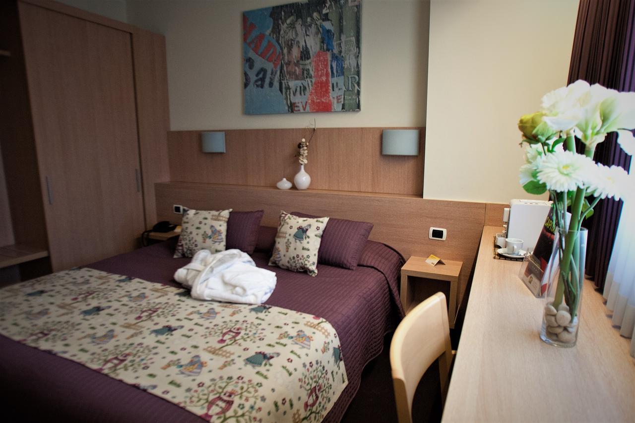 Hotel Capital Rovigo Kültér fotó